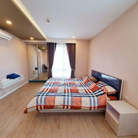 Seven Seas Condo By Dmitrii Praia de Jomtien Exterior foto