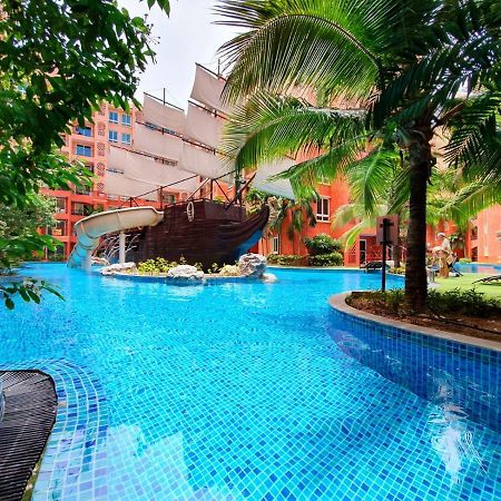 Seven Seas Condo By Dmitrii Praia de Jomtien Exterior foto