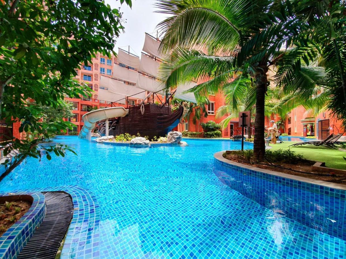 Seven Seas Condo By Dmitrii Praia de Jomtien Exterior foto