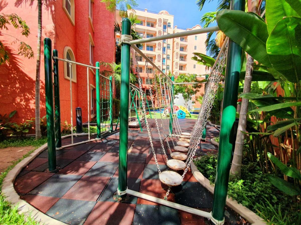 Seven Seas Condo By Dmitrii Praia de Jomtien Exterior foto