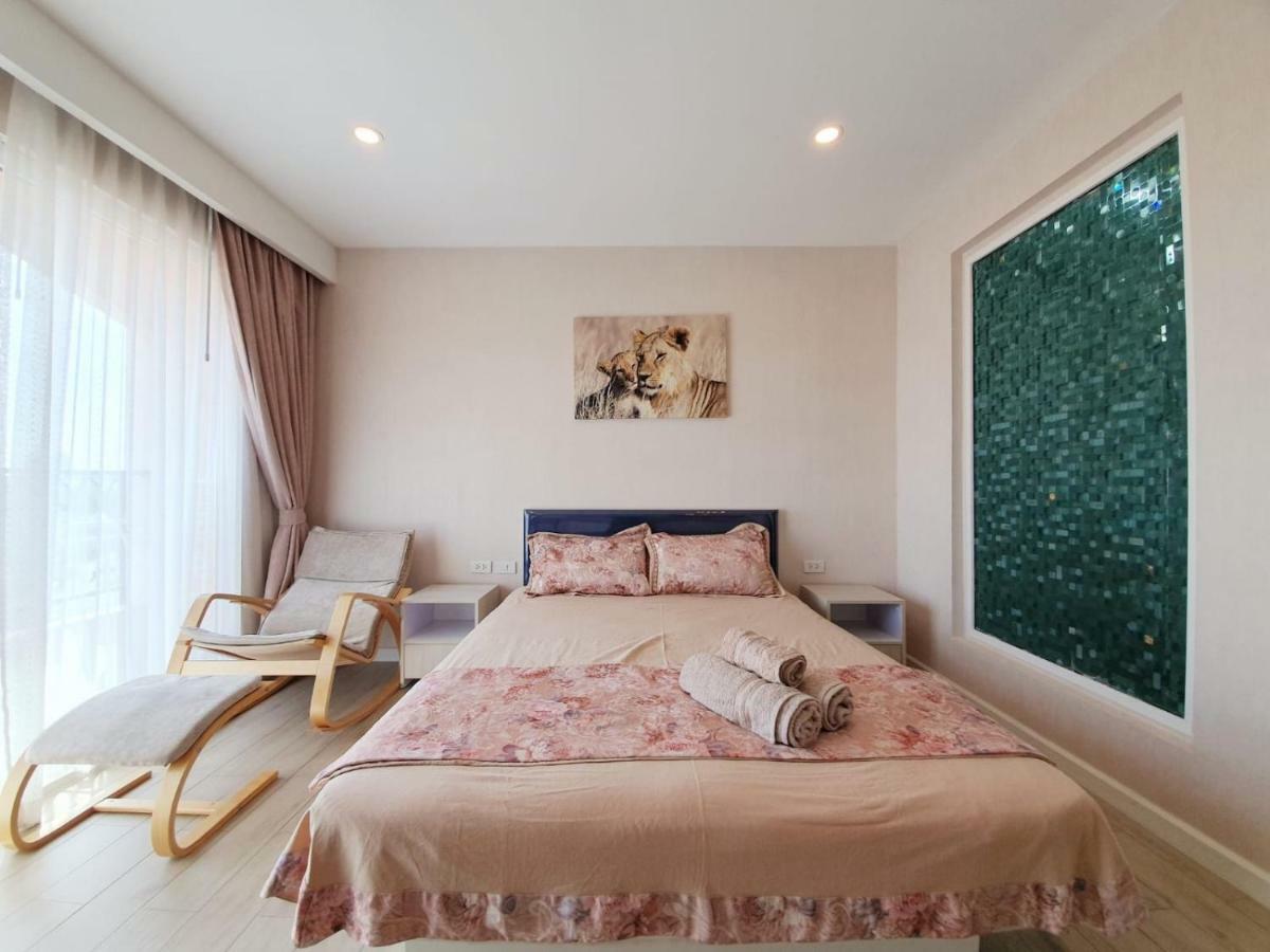 Seven Seas Condo By Dmitrii Praia de Jomtien Exterior foto