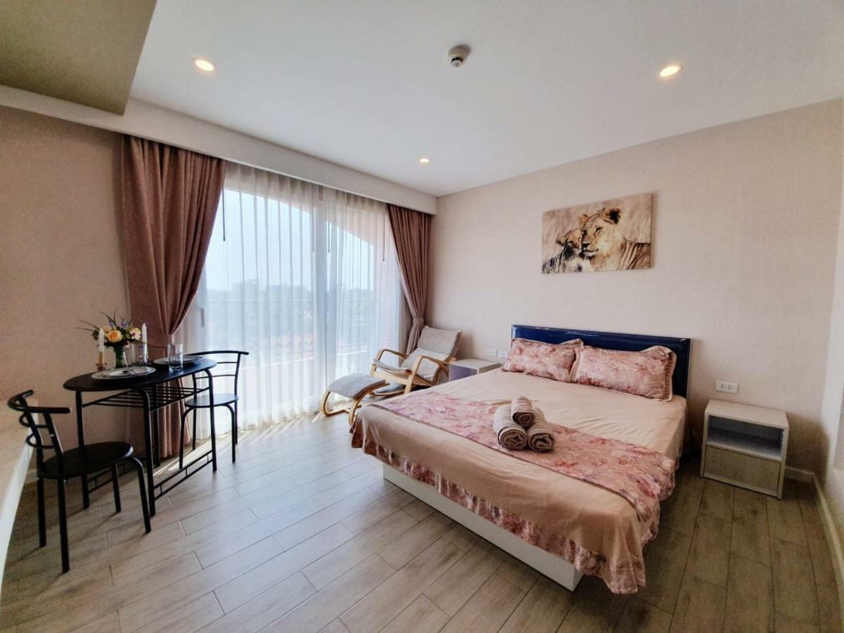 Seven Seas Condo By Dmitrii Praia de Jomtien Exterior foto