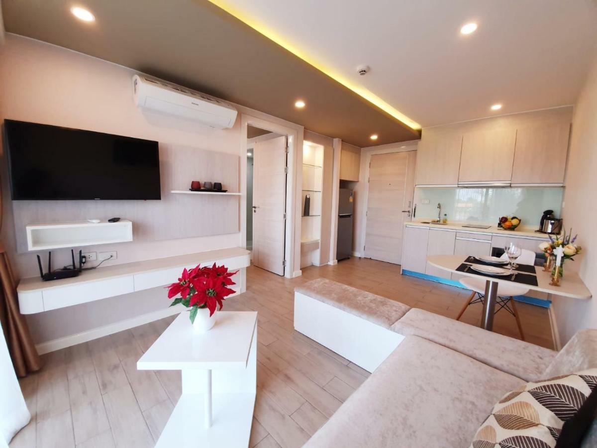 Seven Seas Condo By Dmitrii Praia de Jomtien Exterior foto