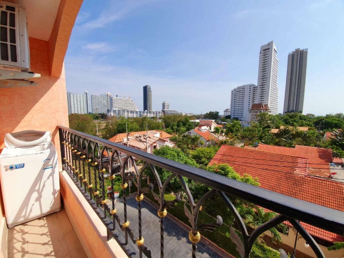Seven Seas Condo By Dmitrii Praia de Jomtien Exterior foto