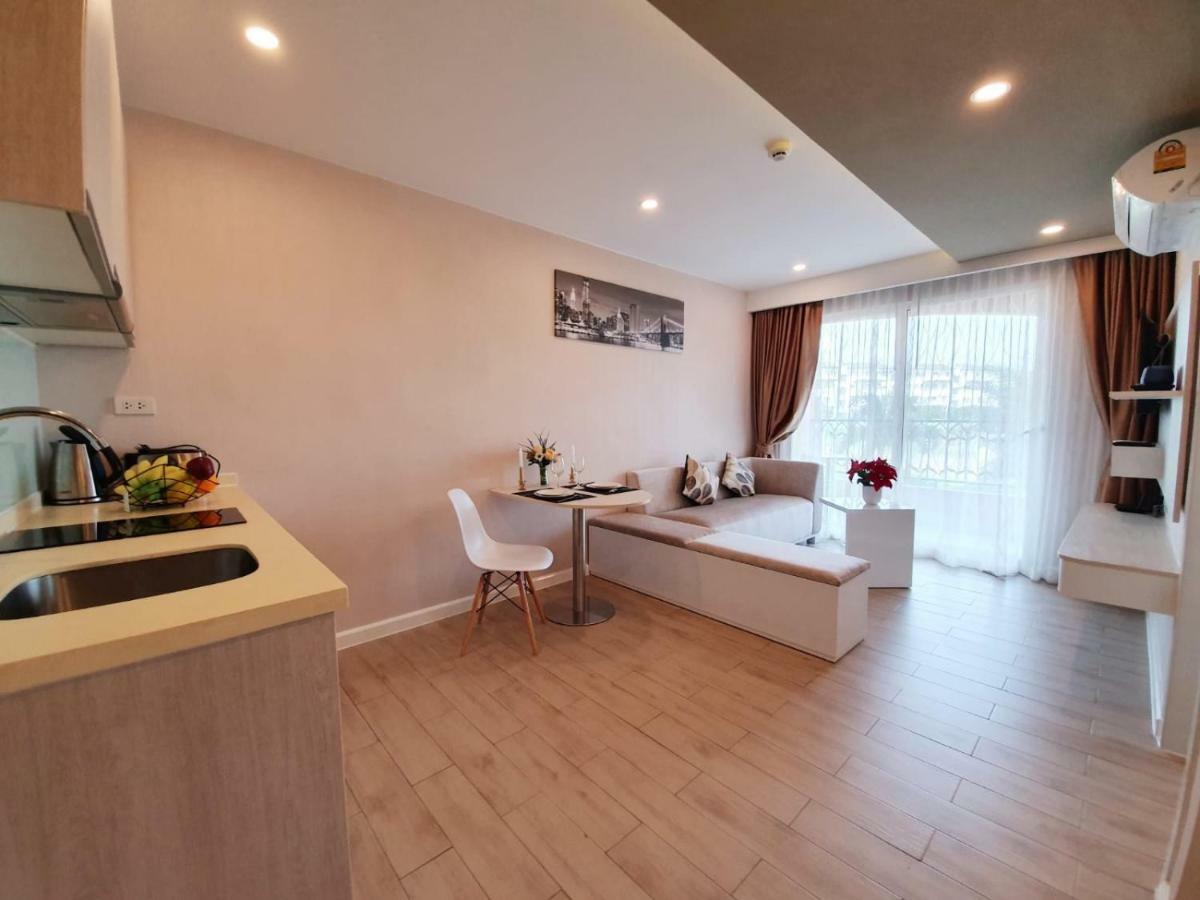 Seven Seas Condo By Dmitrii Praia de Jomtien Exterior foto
