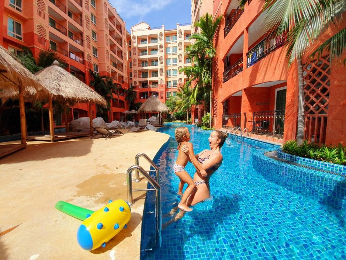 Seven Seas Condo By Dmitrii Praia de Jomtien Exterior foto
